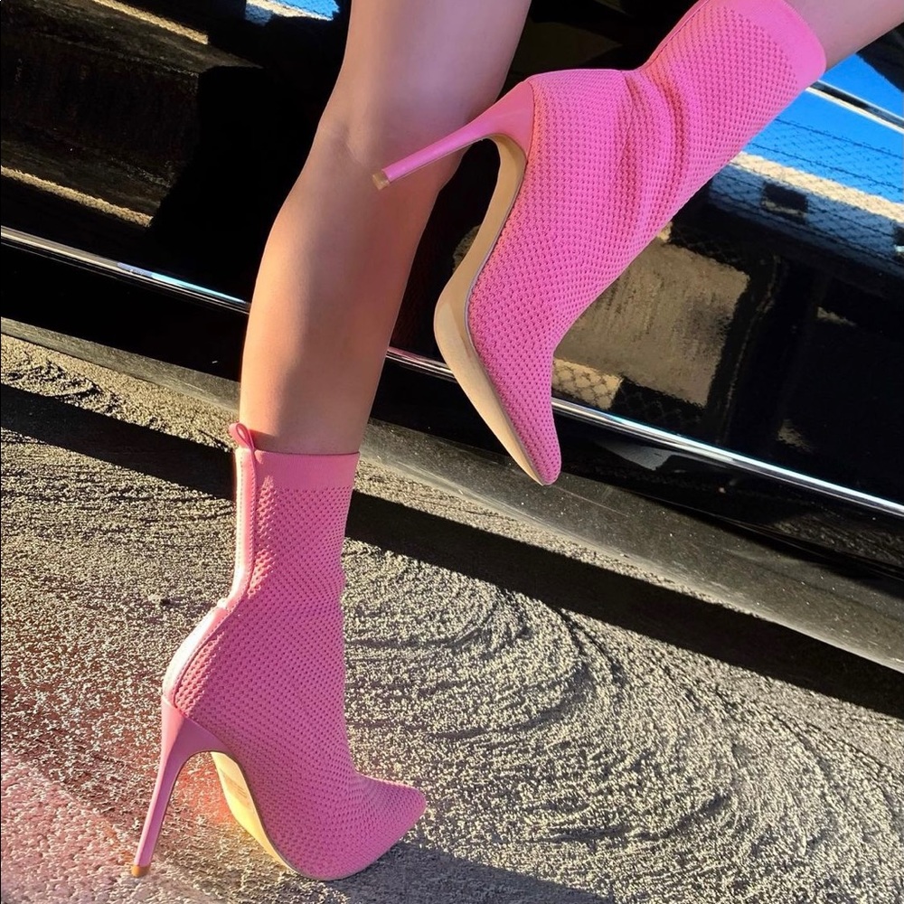 Pink knit sock booties